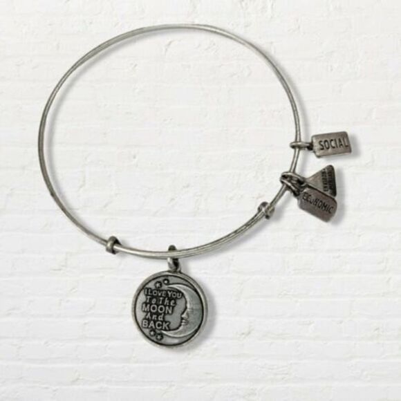 Wind and Fire Bracelet Silver Tone Bangle Charm Bracelet I love you 2014 - Picture 1 of 5